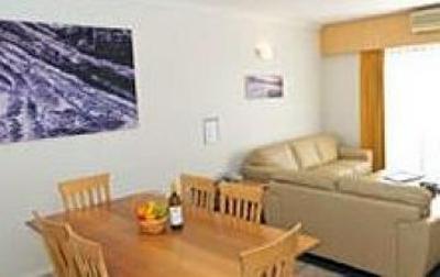 фото отеля Margarets Beach Resort