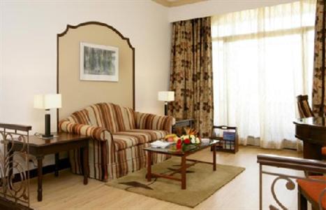 фото отеля Sun n Sand Pune