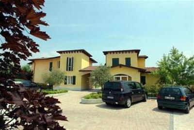 фото отеля Villaggio Turistico Lugana Apartments Sirmione