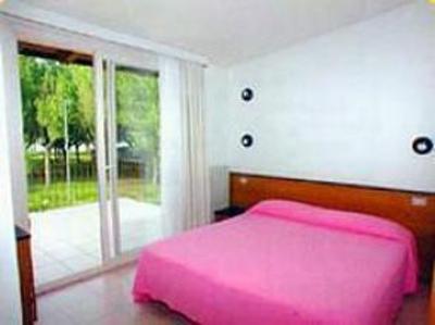 фото отеля Villaggio Turistico Lugana Apartments Sirmione