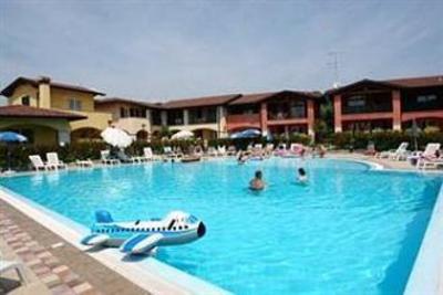 фото отеля Villaggio Turistico Lugana Apartments Sirmione
