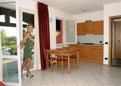 фото отеля Villaggio Turistico Lugana Apartments Sirmione