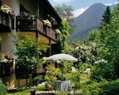 фото отеля Hotel Bavaria Garmisch-Partenkirchen