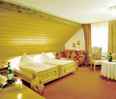 фото отеля Hotel Bavaria Garmisch-Partenkirchen
