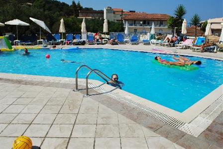фото отеля Mavrias Village Apartments