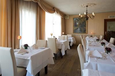 фото отеля Hotel Atlanta Valkenburg aan de Geul