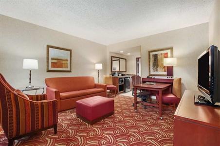 фото отеля Embassy Suites San Marcos