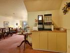 фото отеля Super 8 Williamsburg-Amana Colonies Area