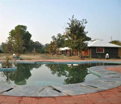 фото отеля Bandhavgarh Meadows