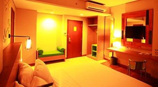 фото отеля Maxonehotels @ Vivo Palembang