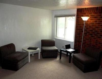 фото отеля Second Home Hostels, LLC