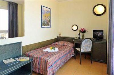 фото отеля Internazionale Hotel Torri del Benaco
