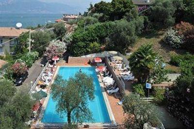 фото отеля Internazionale Hotel Torri del Benaco