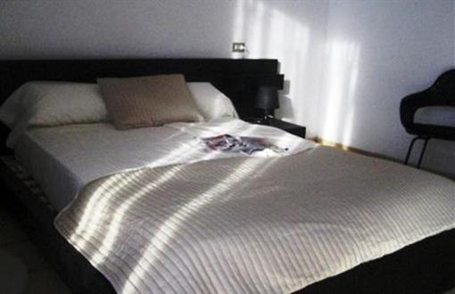 фото отеля Apartamentos Bruja