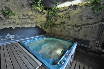 фото отеля Wellness Party Hotel