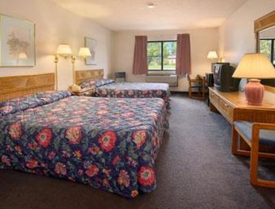фото отеля Pinckneyville Inn