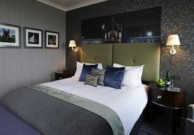 фото отеля De Vere University Arms Hotel