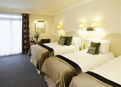 фото отеля De Vere University Arms Hotel