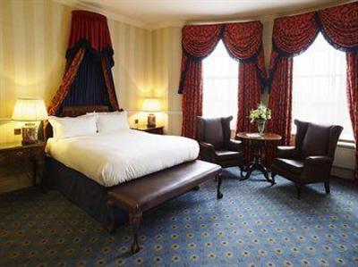 фото отеля De Vere University Arms Hotel