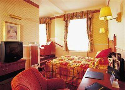 фото отеля De Vere University Arms Hotel