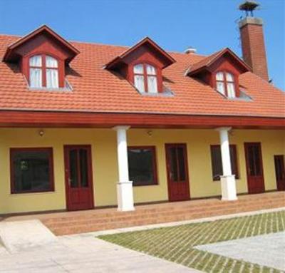 фото отеля Borostyan Guesthouse