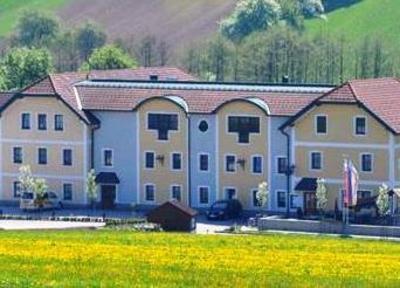 фото отеля Landhotel Gafringwirt Euratsfeld