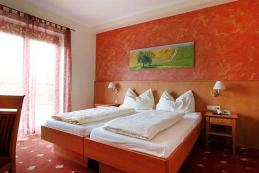фото отеля Landhotel Gafringwirt Euratsfeld