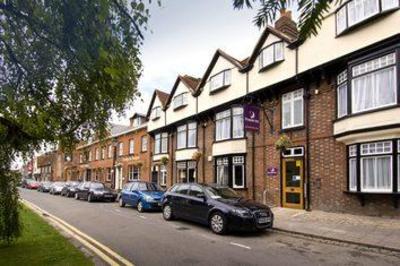 фото отеля Premier Inn Marlow