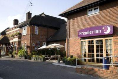 фото отеля Premier Inn Colchester Central