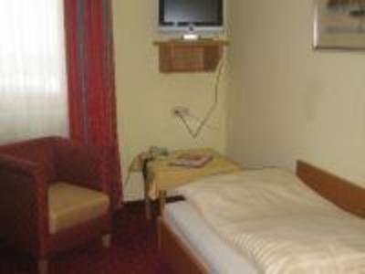 фото отеля Binggl Pension Hotel