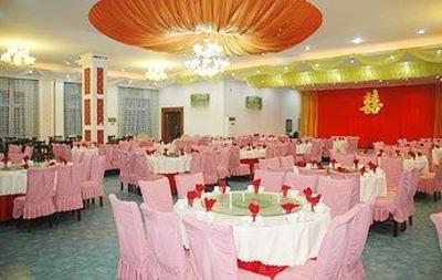фото отеля Yibin Jianzhong Hotel