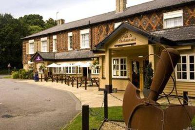 фото отеля Premier Inn Godalming