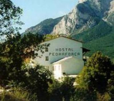 фото отеля Hostal Pedraforca Macaners