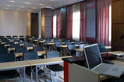 фото отеля Holyland Angra Business Hotel