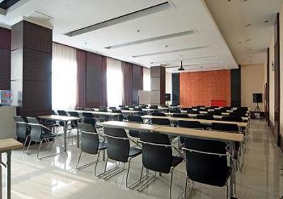 фото отеля Holyland Angra Business Hotel