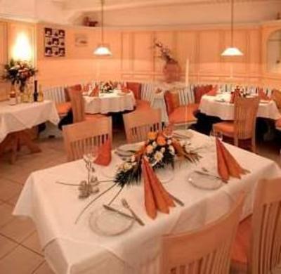 фото отеля Hotel zum Schiffchen Maintal