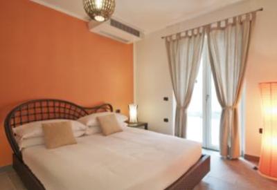 фото отеля Helianthus Residence
