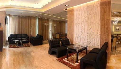 фото отеля Pristine Residency Hotel