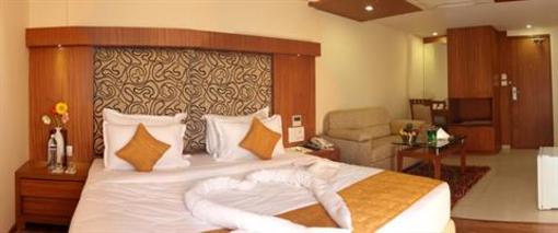 фото отеля Pristine Residency Hotel
