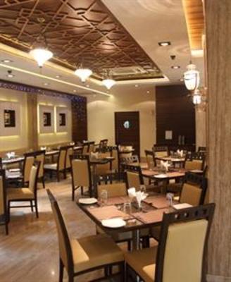 фото отеля Pristine Residency Hotel