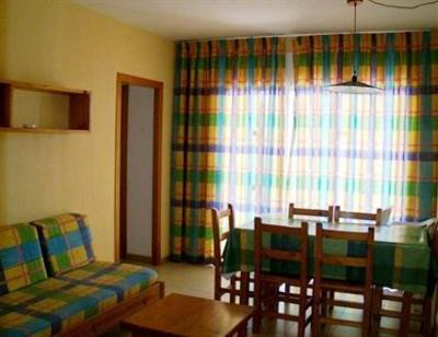 фото отеля Apartamentos Chillon