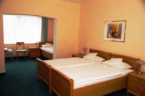 фото отеля Societat Guesthouse