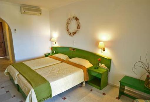 фото отеля Mediterranee Hotel Planos