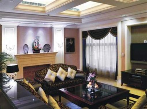 фото отеля Parklane Hotel
