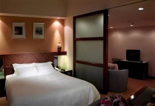 фото отеля Parklane Hotel