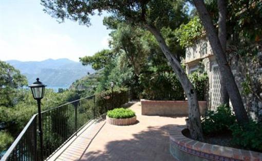 фото отеля Torre Di Cesare Resort Maiori