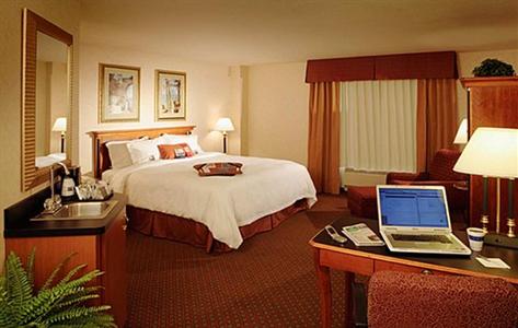 фото отеля Hampton Inn & Suites SLC Airport