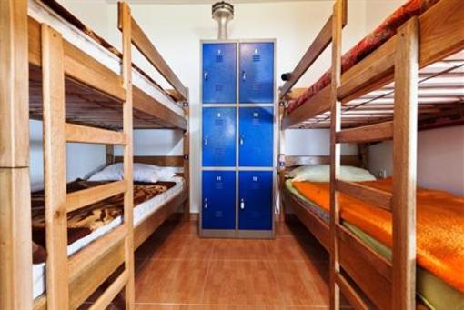 фото отеля Hostel Makarska