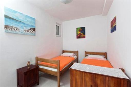 фото отеля Hostel Makarska