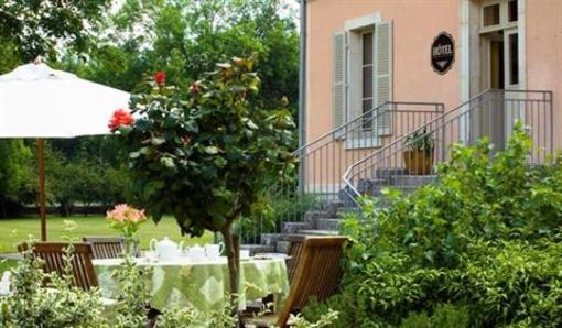фото отеля Auberge Cote Riviere Hotel Is-sur-Tille